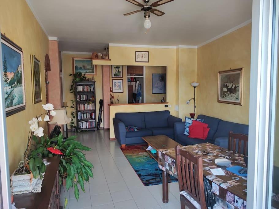 Appartamento Chic Vista Lago - Casa Janis Verbania Luaran gambar
